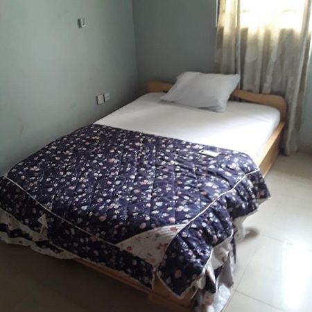 Bizay Hotel Sunyani Exteriör bild