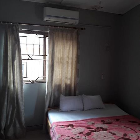 Bizay Hotel Sunyani Exteriör bild